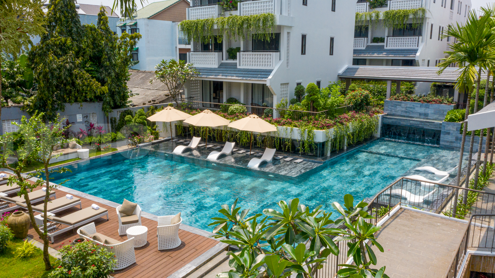 Bán hoặc cho thuê KS 4 sao mặt phố tại TP Hội An, Quảng Nam Diện tích 3.300m2 Giá bán 500 tỷ