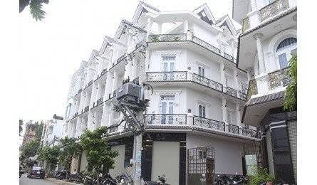 Nhà phố liền kề khu làng đại học.