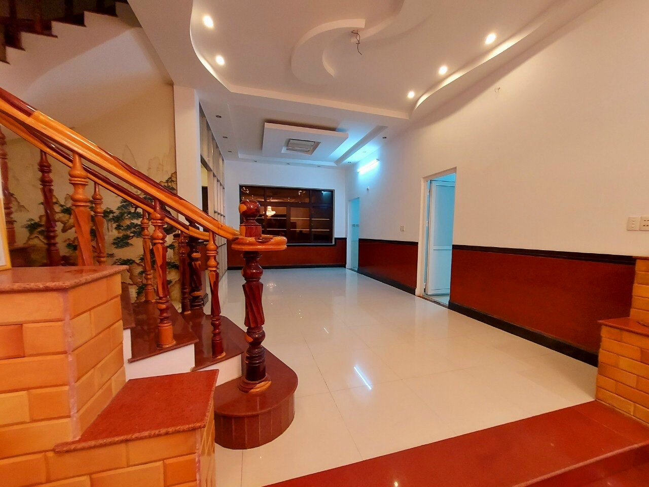 Chủ kẹt tiền muốn bán căn nhà cấp 3, p. Lạc Đạo, TP. Phan thiết.